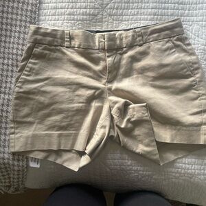 Banana republic beige shorts size 00 petite